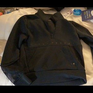 Black Under Armour Pullover